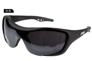 歐美熱銷運動太陽鏡，工廠直銷，引領時尚與功能新潮流